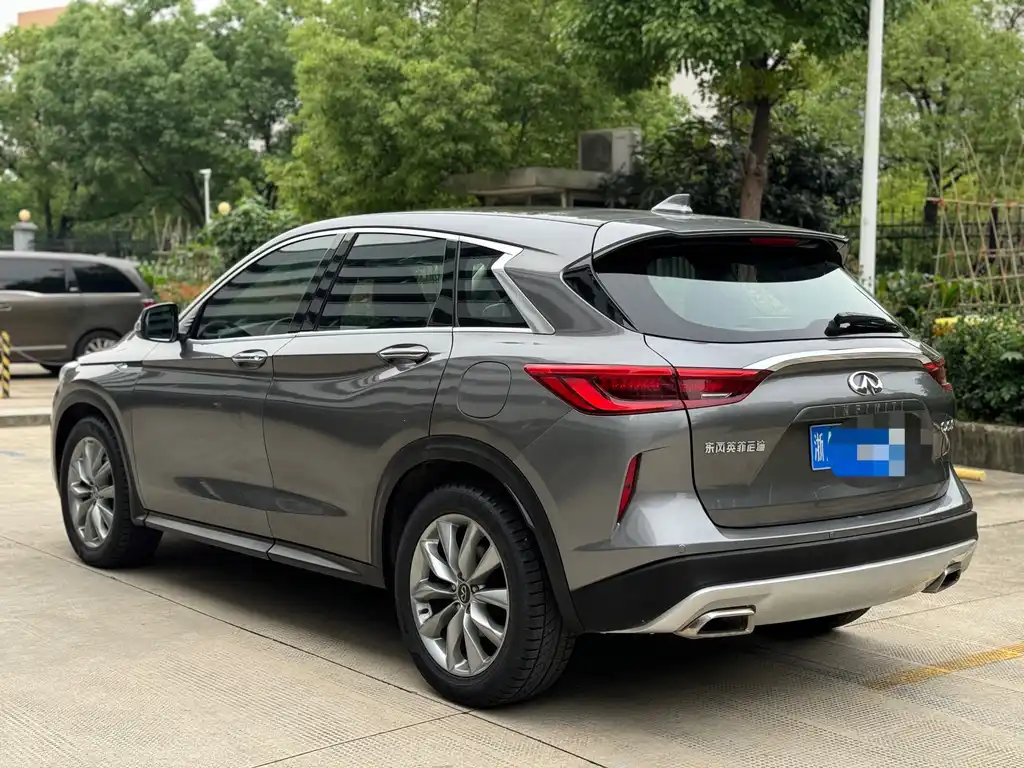 Infiniti QX50 2021