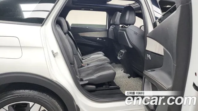 Peugeot 5008 2020