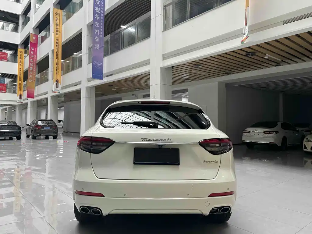 Maserati Levante 2022