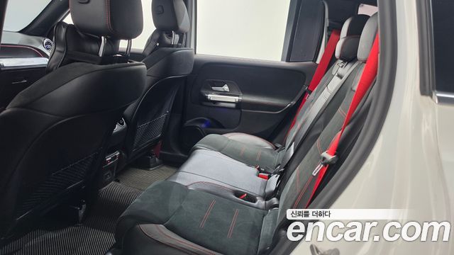 Mercedes-Benz GLB 2021