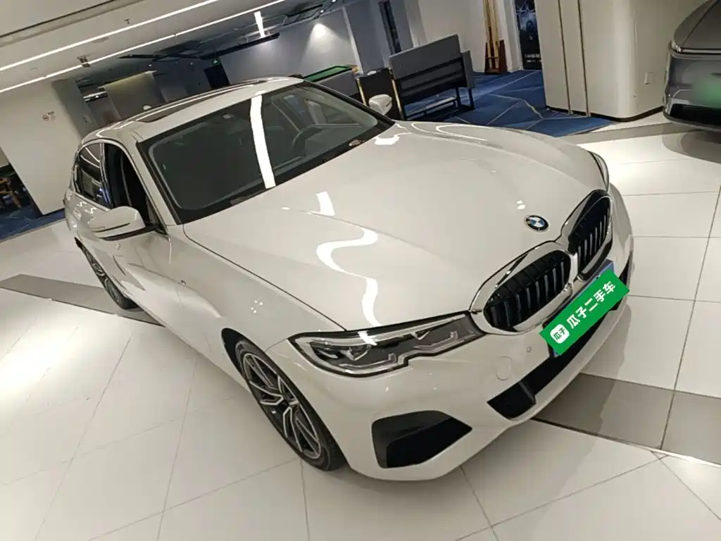 BMW 3 серии 2021