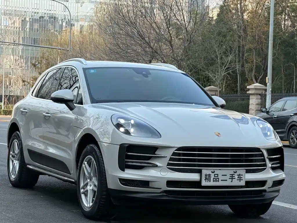 Porsche Macan 2020