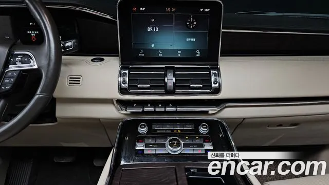 Lincoln Navigator 2021