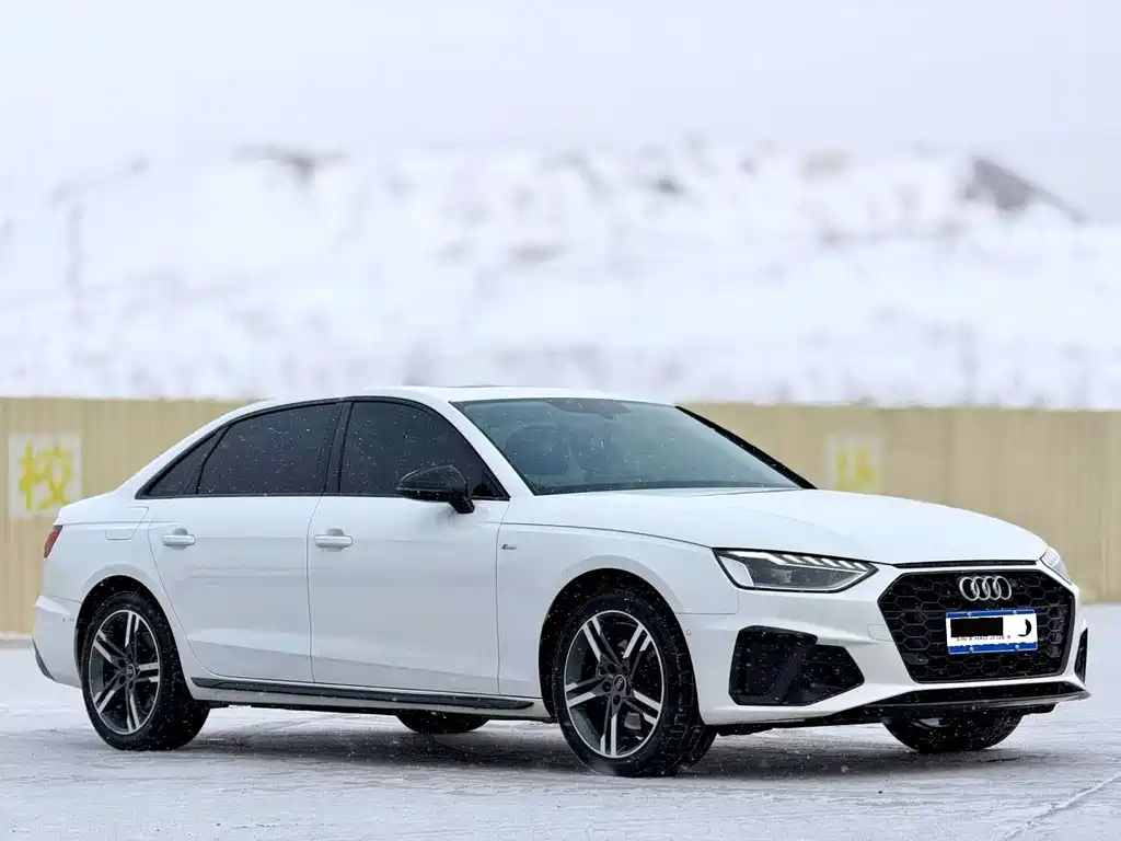 Audi A4 2023