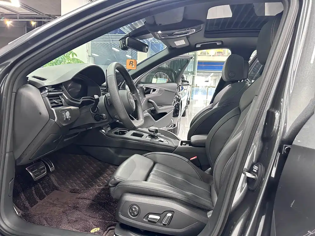 Audi A4 2025
