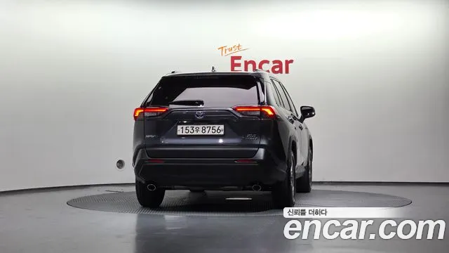 Toyota RAV4 2021