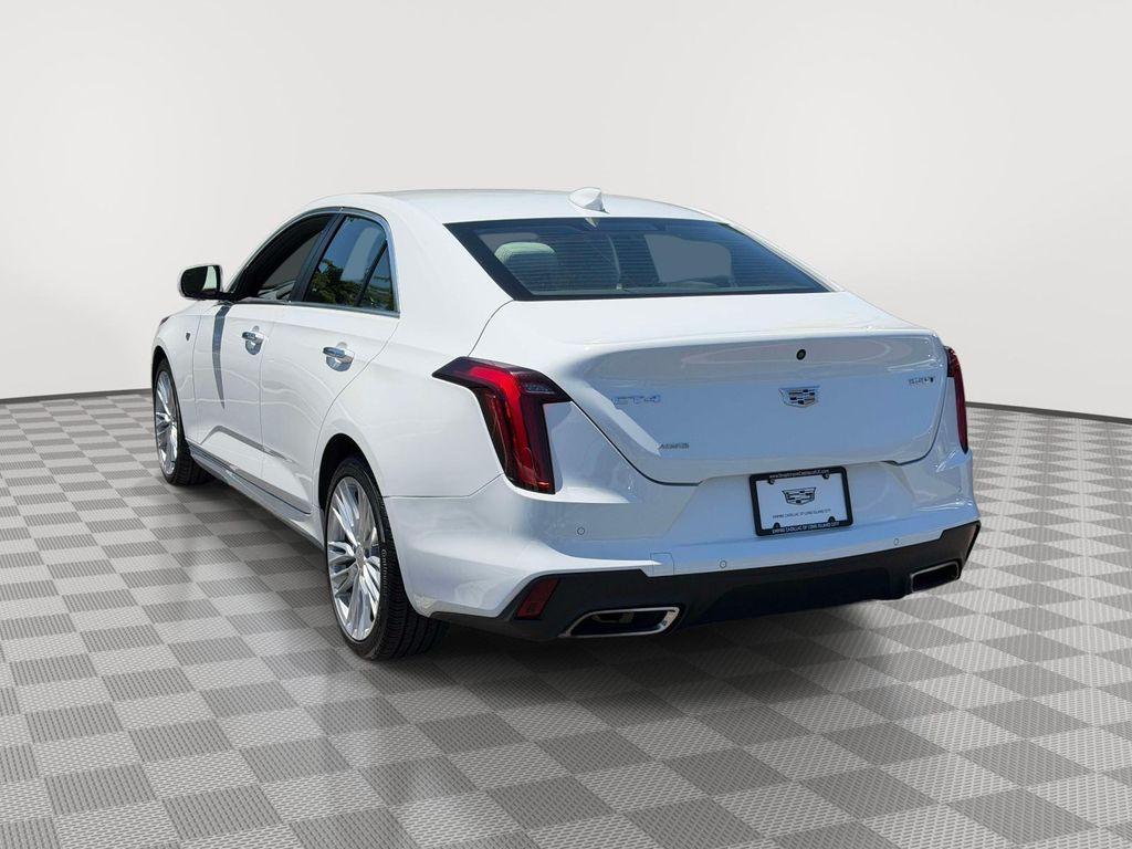 Cadillac CT4 2024