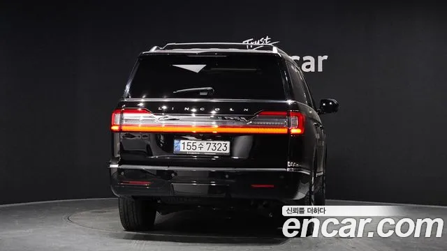Lincoln Navigator 2021