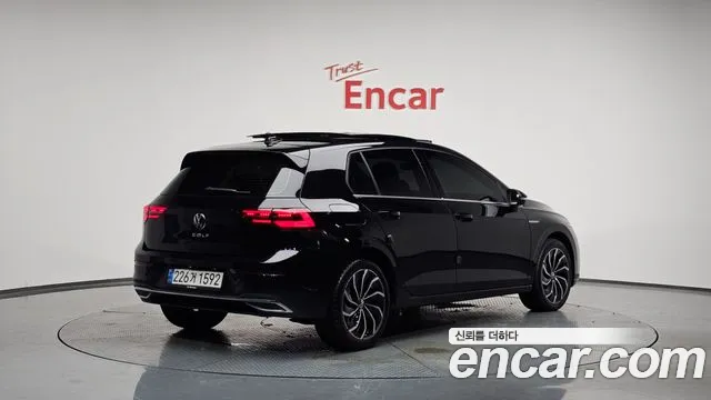 Volkswagen Golf 2022