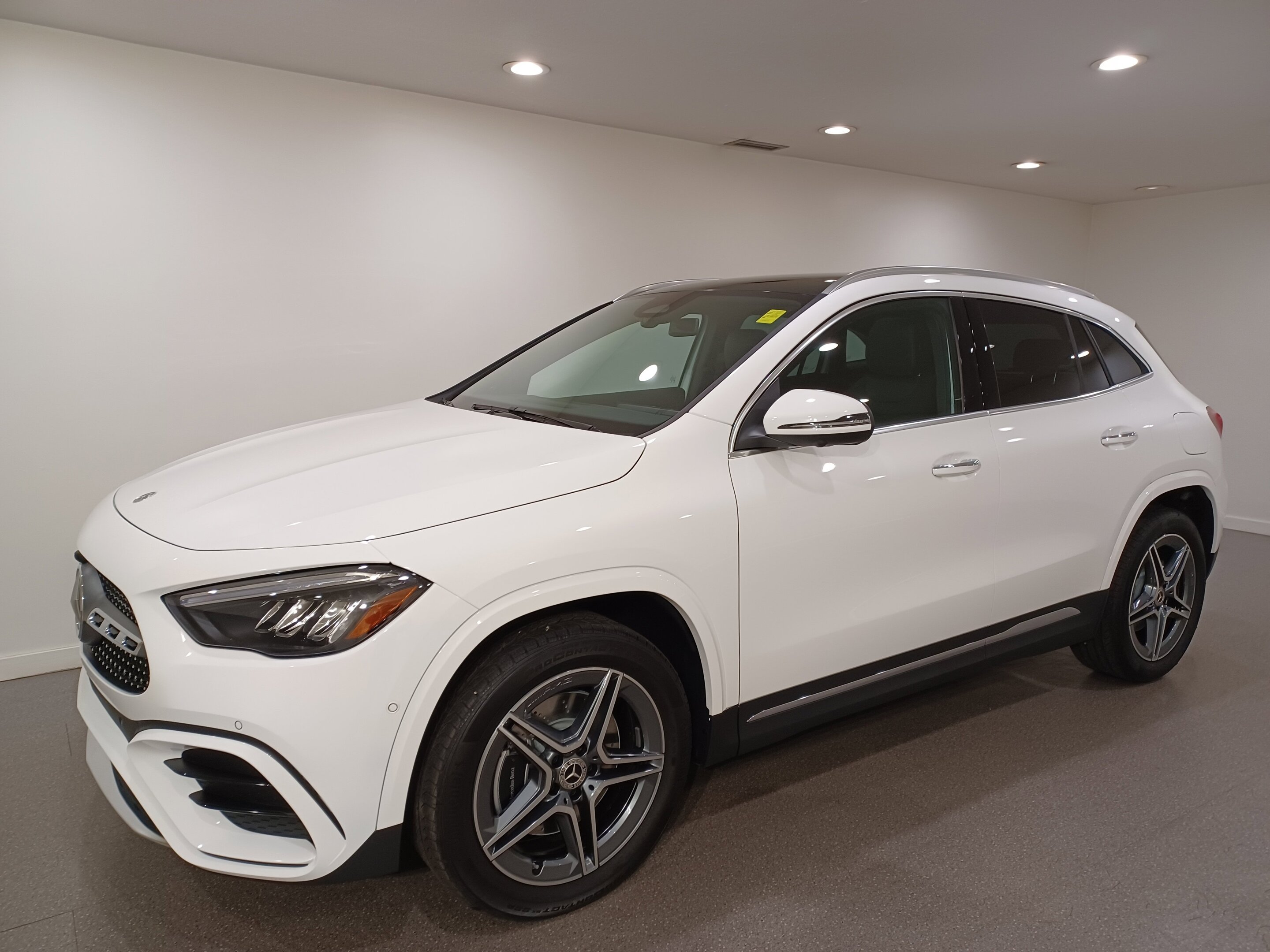Mercedes-Benz GLA 2025