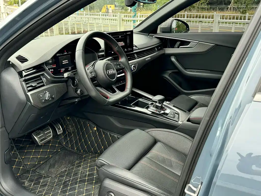 Audi A4 2022