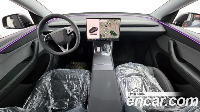 Tesla Model Y 2025