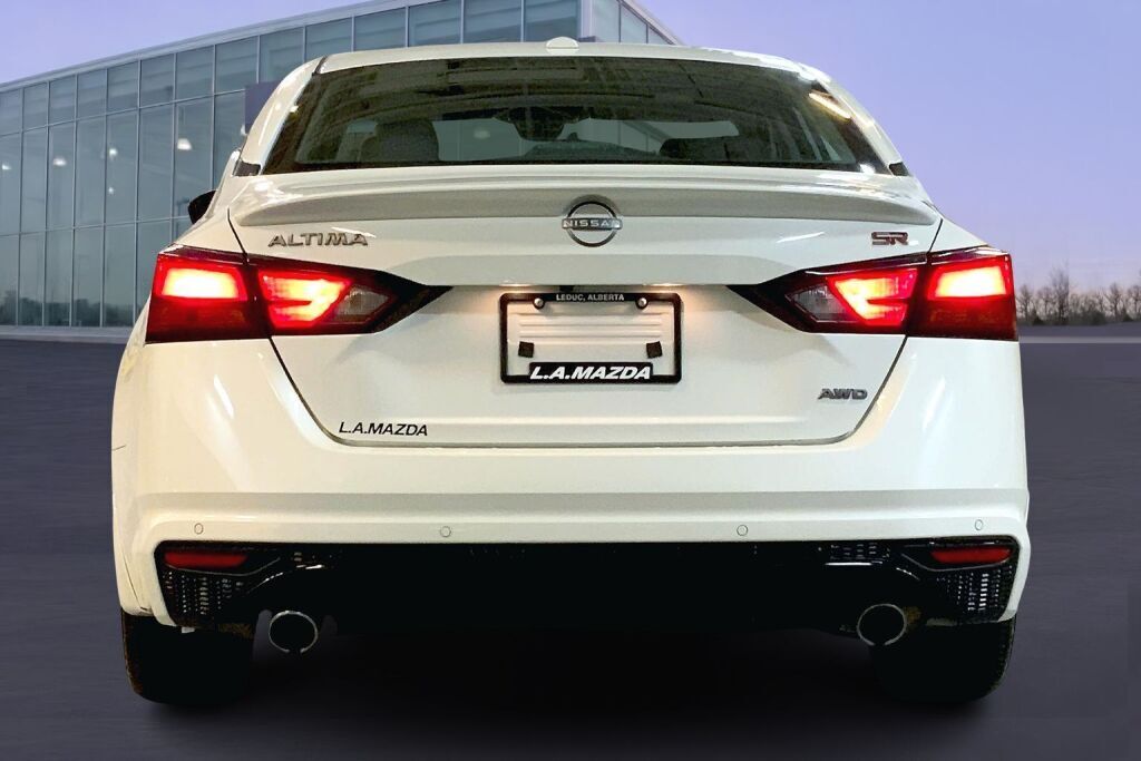 Nissan Altima 2024