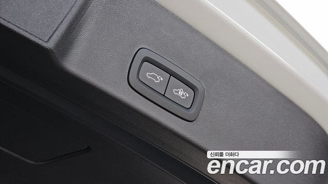 Volvo XC40 2026