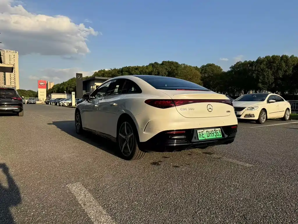 Mercedes-Benz EQE 2022