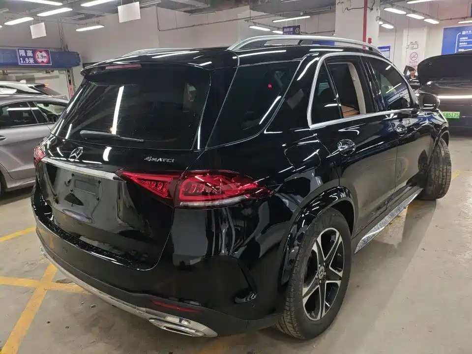 Mercedes-Benz GLE 2023
