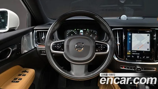 Volvo V60 2021