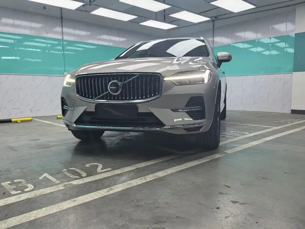 Volvo XC60 2023