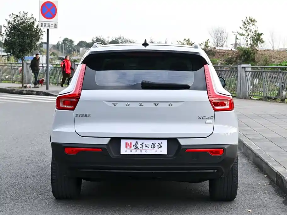 Volvo XC40 2021
