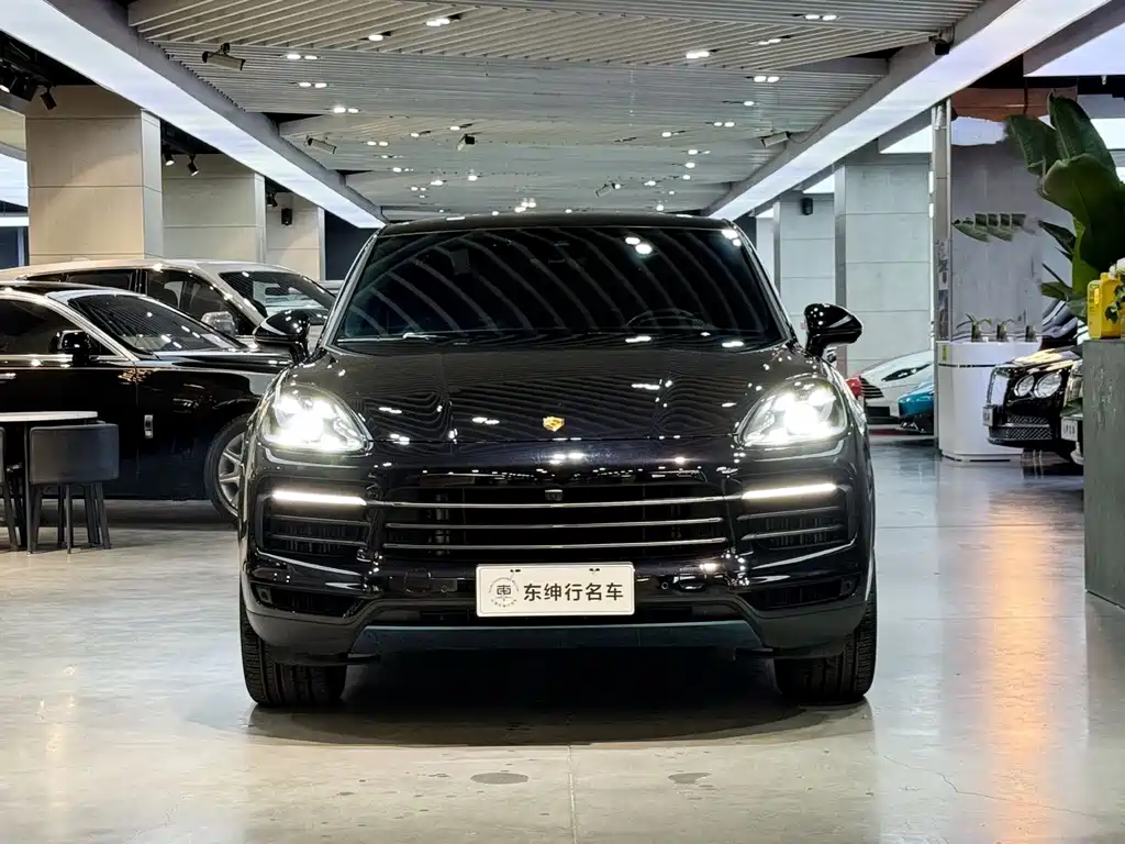 Porsche Cayenne 2023