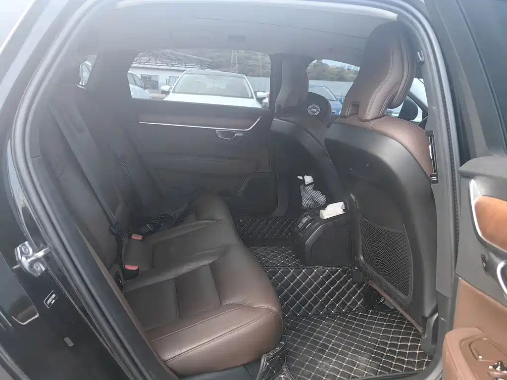 Volvo S90 2020
