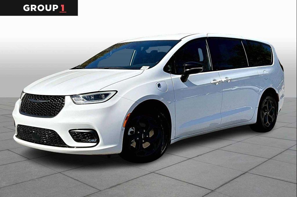 Chrysler Pacifica 2024