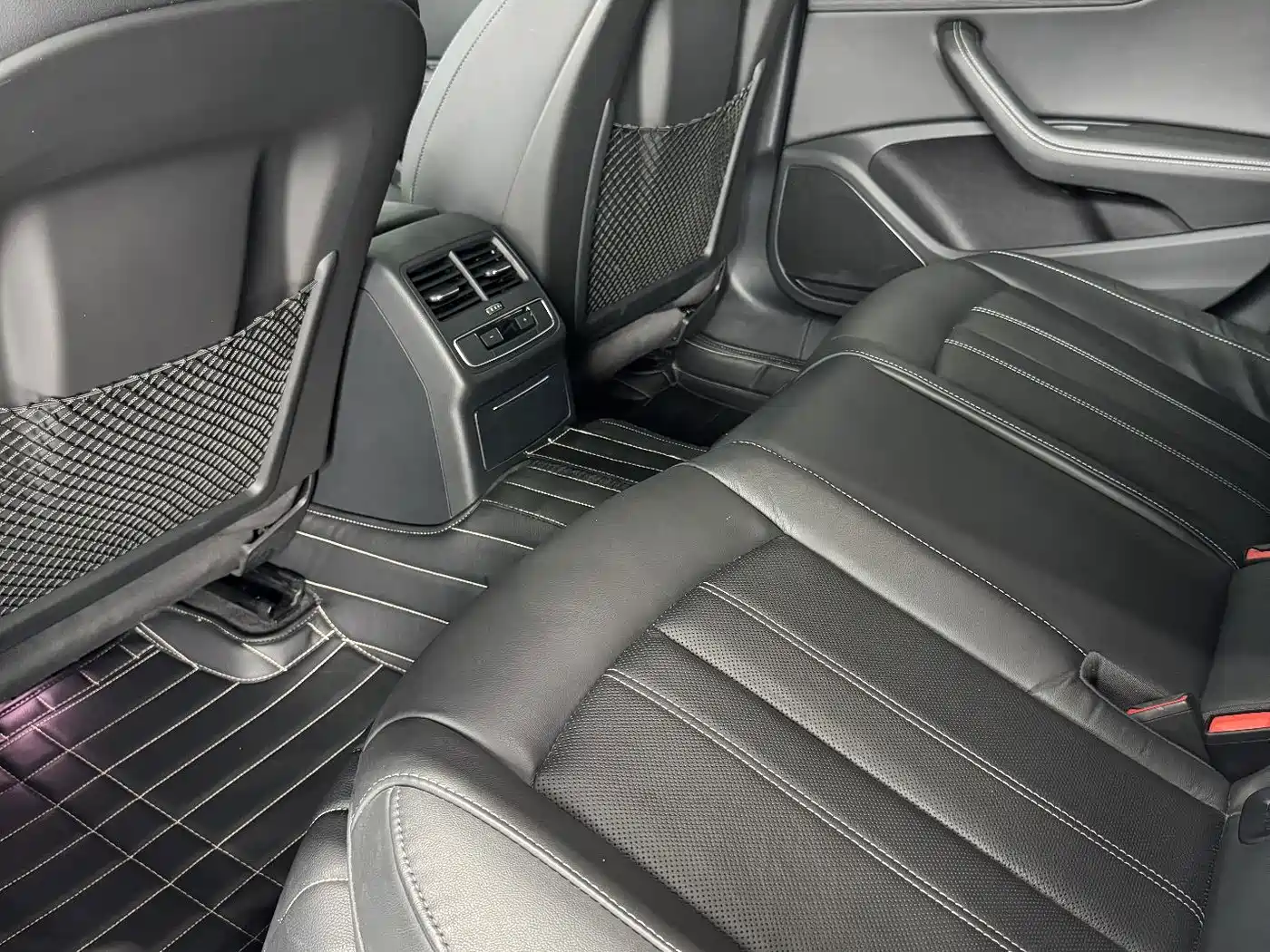Audi A4 2023