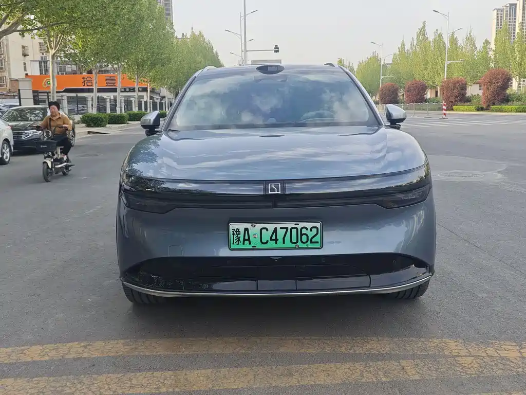 Zeekr 7X 2024