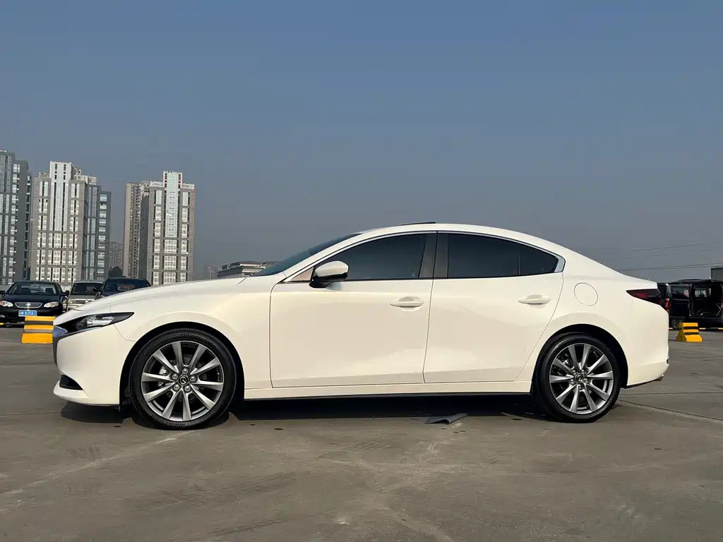 Mazda 3 2022