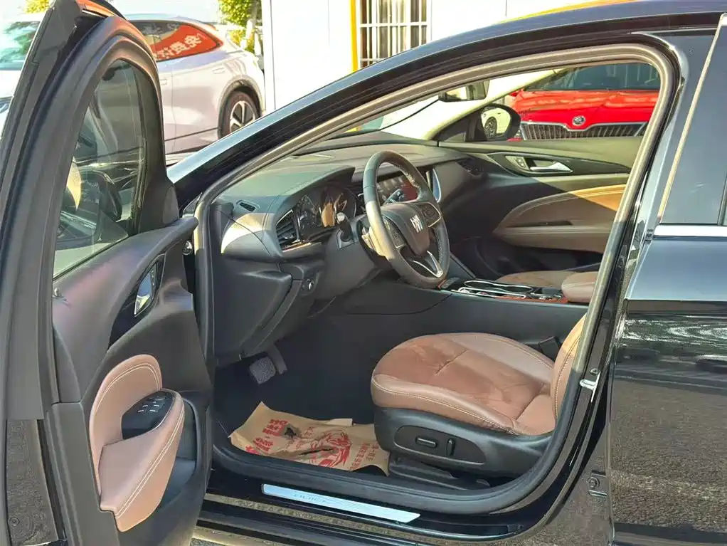 Buick Regal 2024