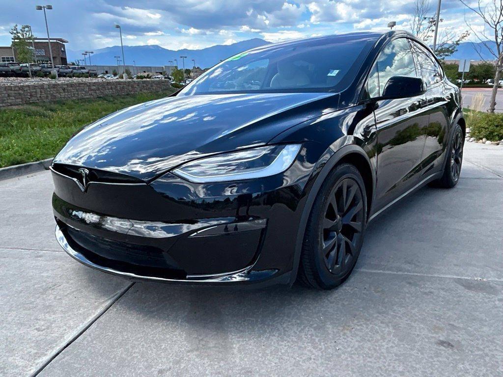 Tesla Model X 2022