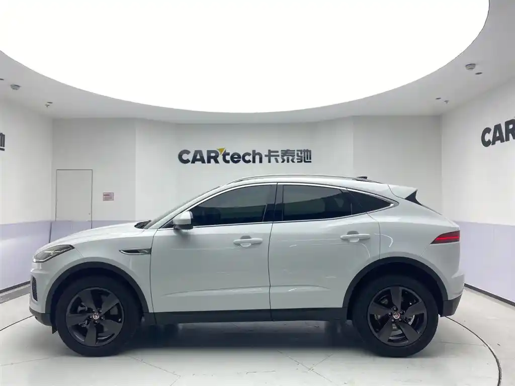 Jaguar E-Pace 2024
