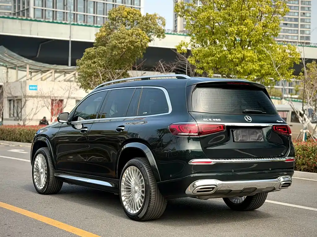 Mercedes-Benz GLS 2023