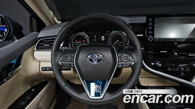 Toyota Camry 2024