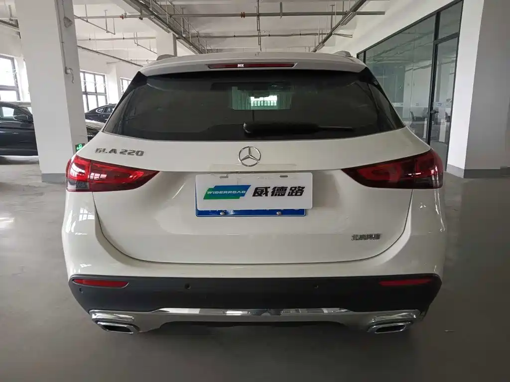Mercedes-Benz GLA 2023