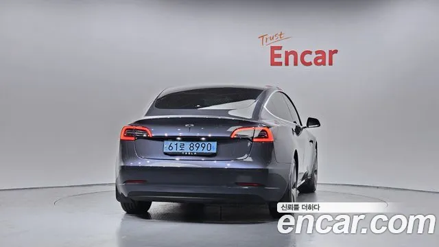 Tesla Model 3 2020