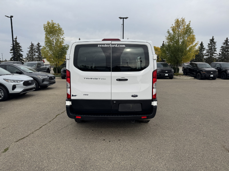 Ford Transit 2023