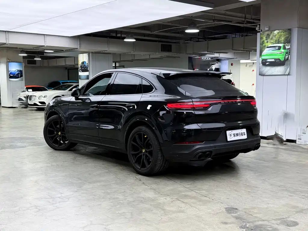 Porsche Cayenne 2023