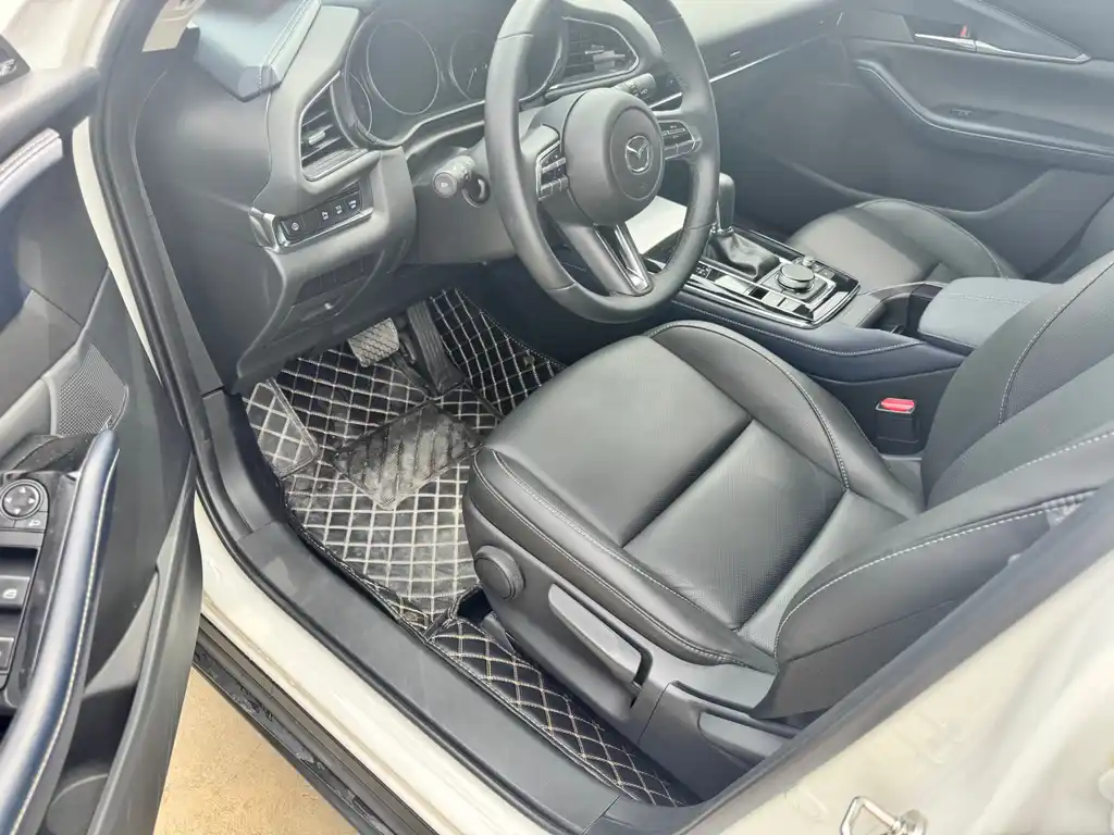 Mazda CX-30 2023