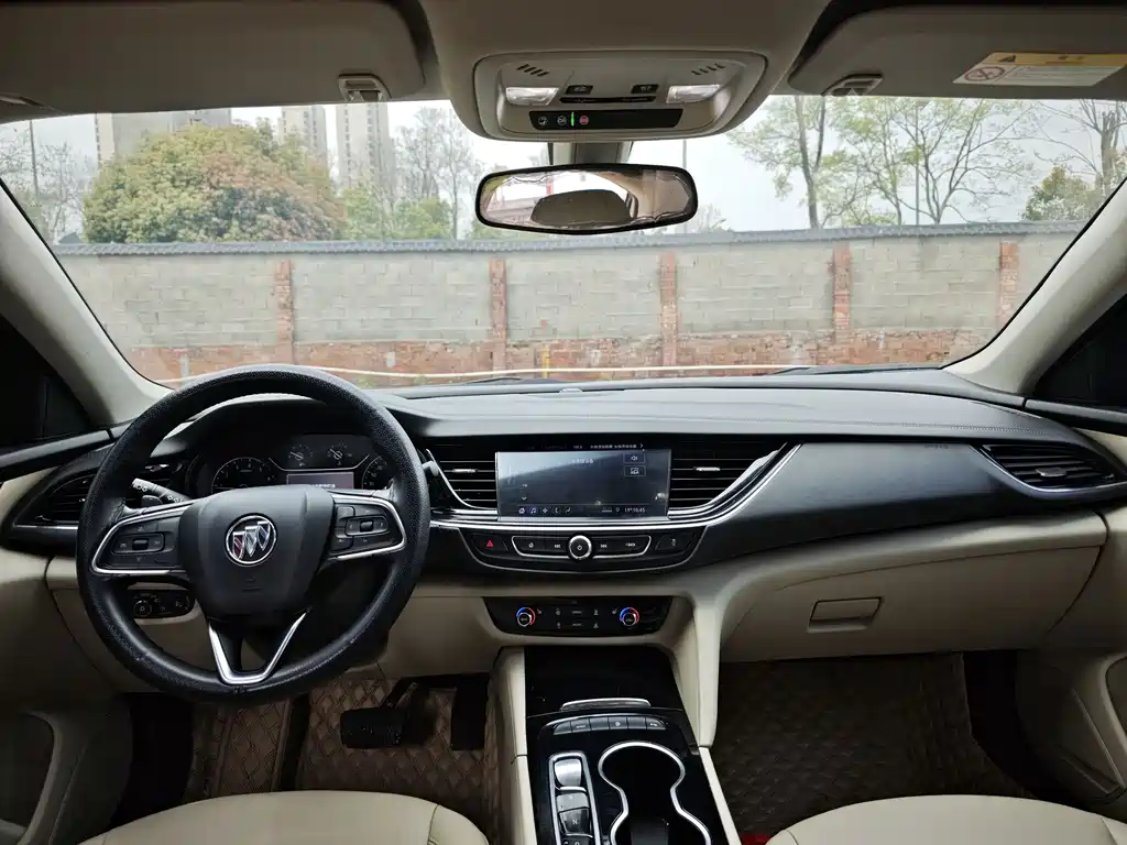 Buick Regal 2021