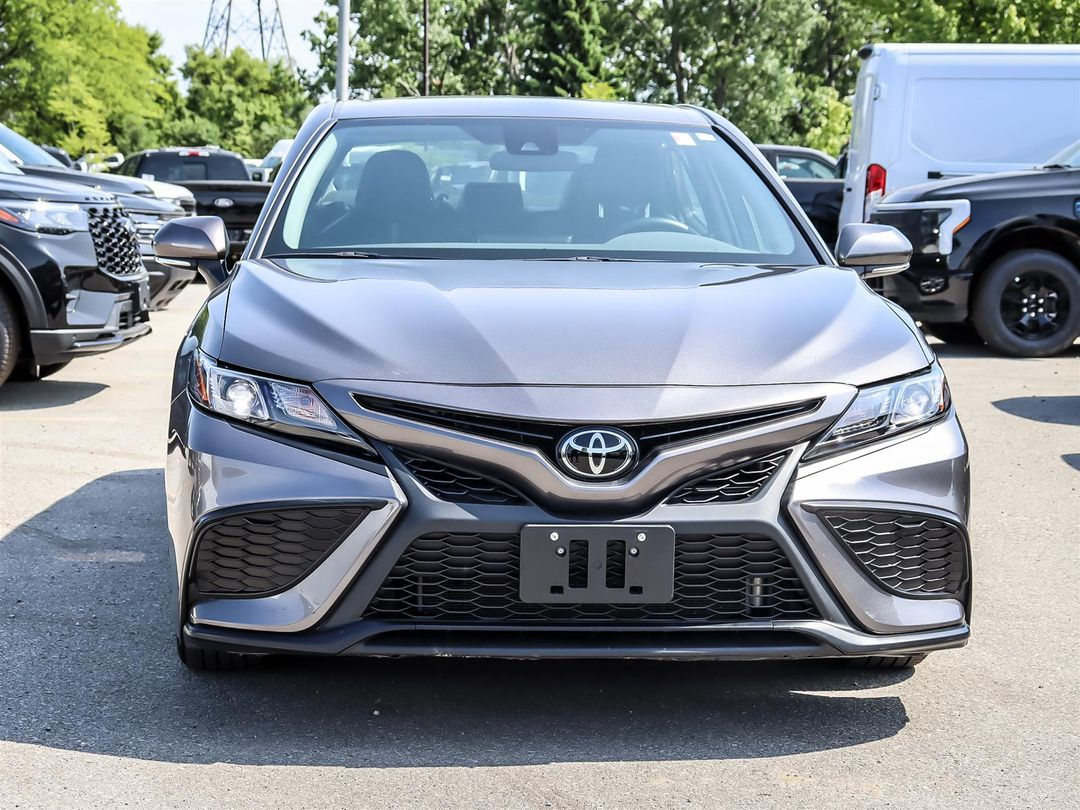 Toyota Camry 2024