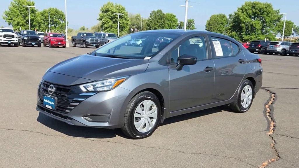 Nissan Versa 2025