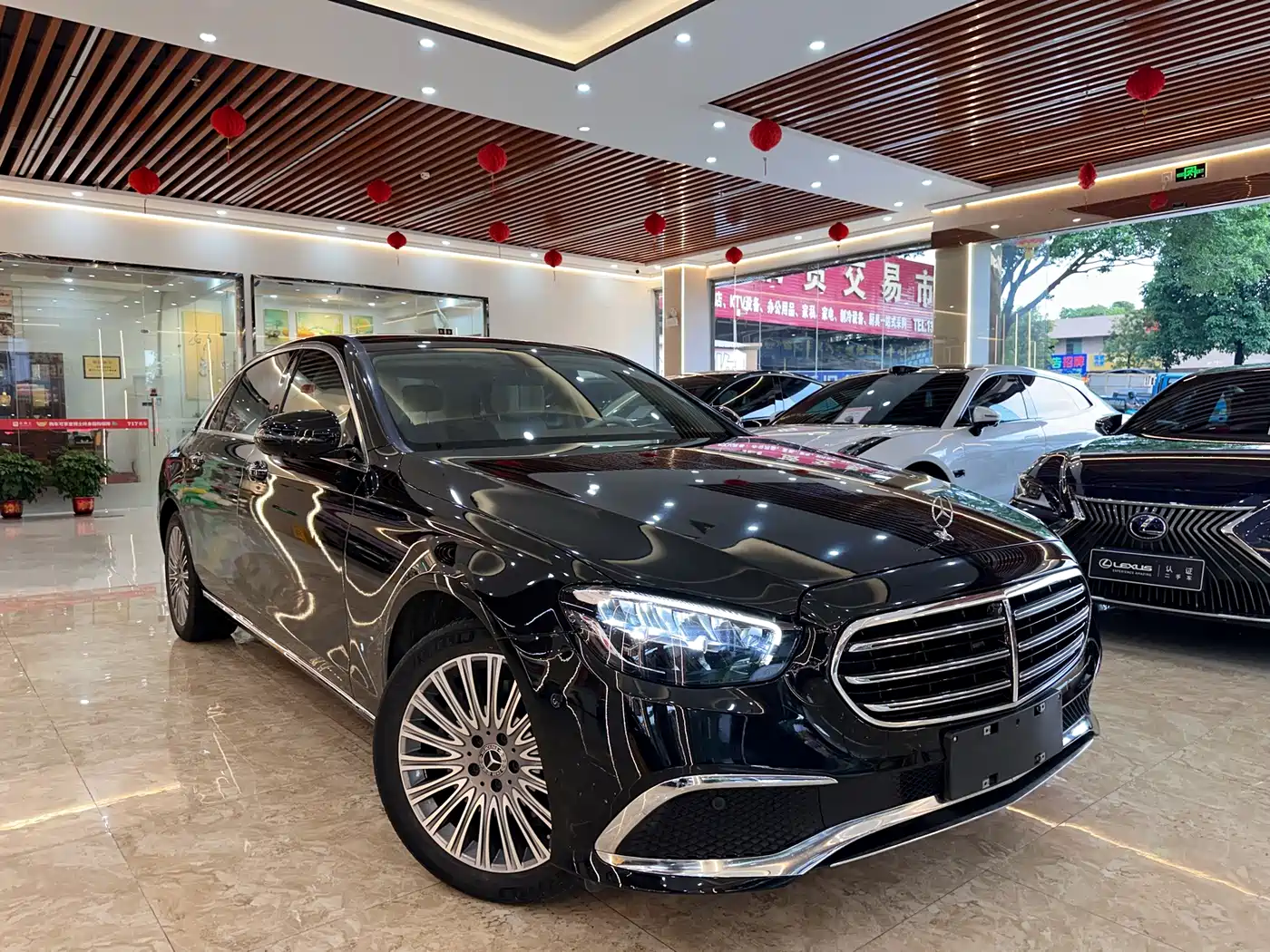 Mercedes-Benz E-Класс 2023