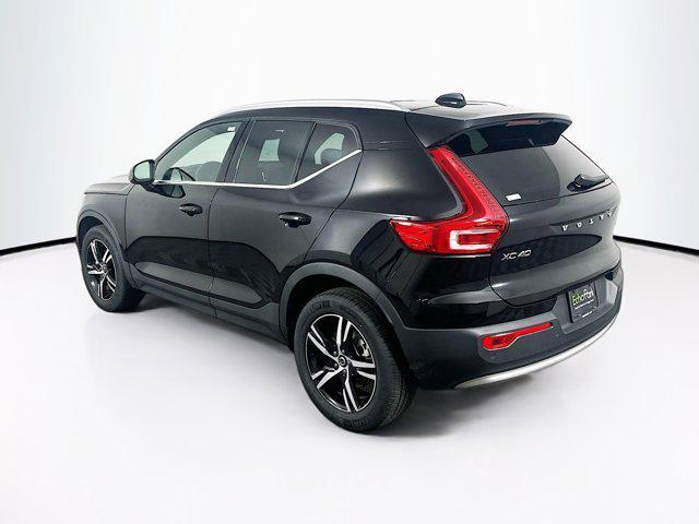 Volvo XC40 2025