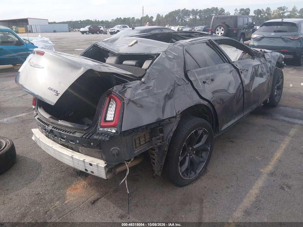 Chrysler 300 2022