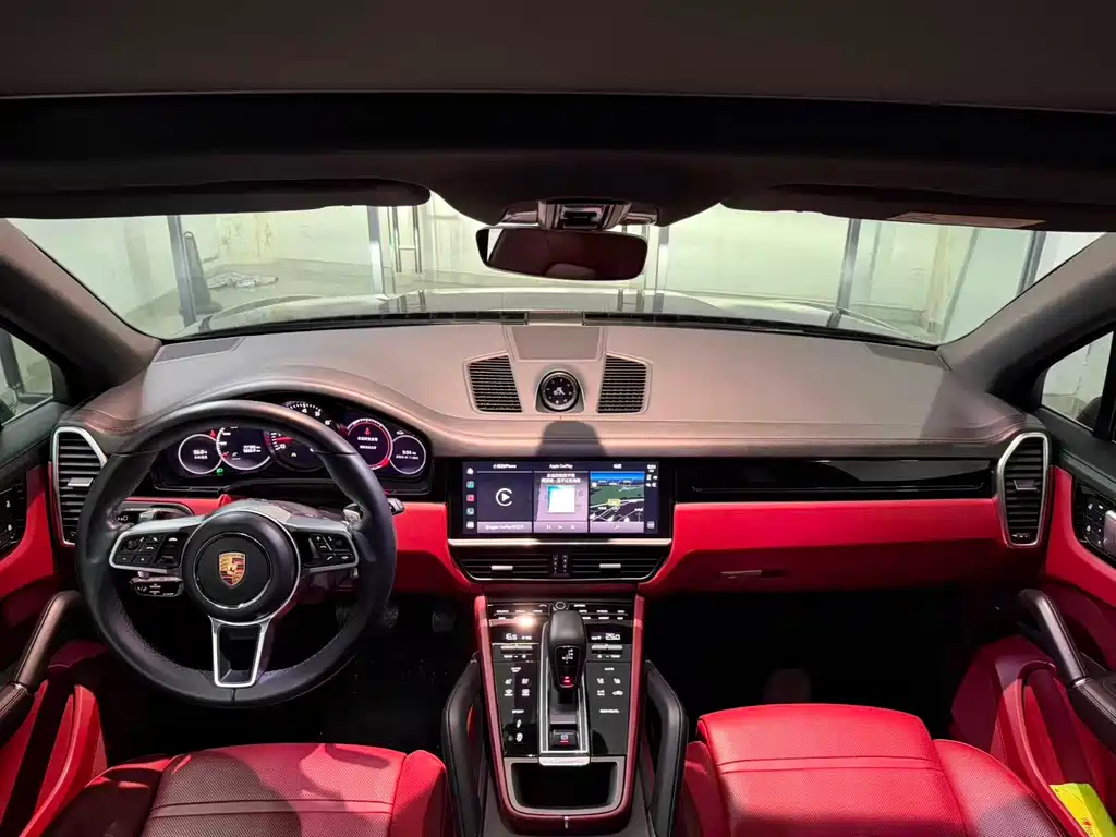 Porsche Cayenne 2022
