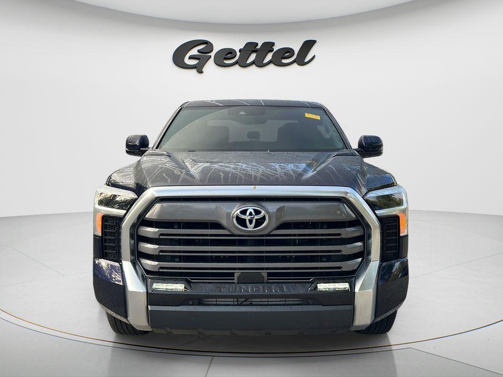 Toyota Tundra 2024