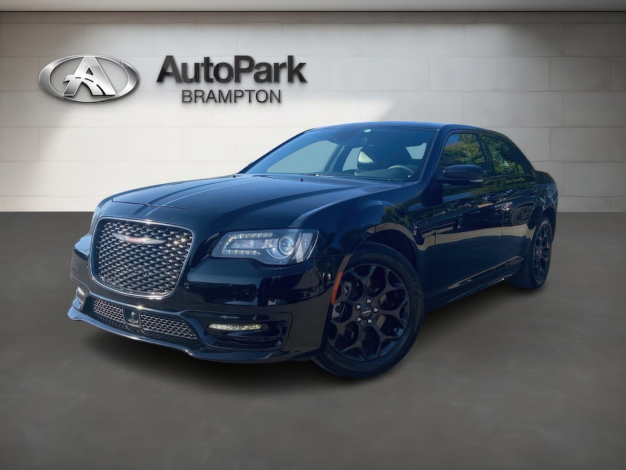 Chrysler 300 2023