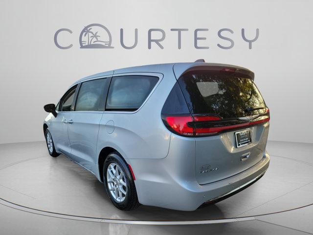 Chrysler Pacifica 2024
