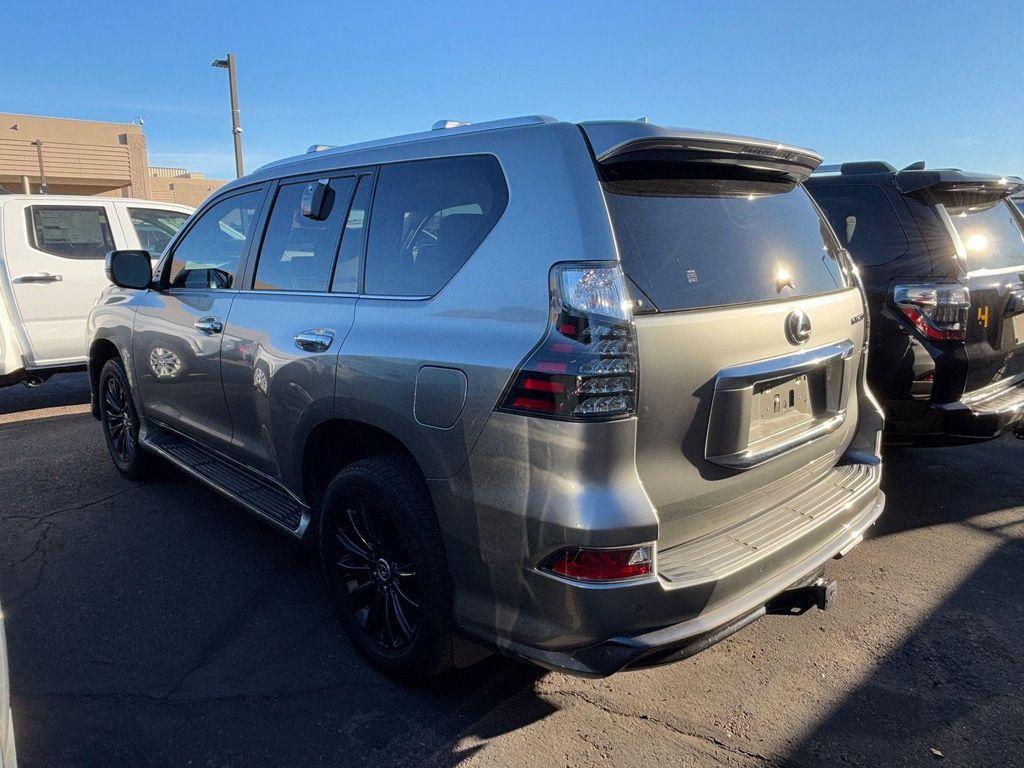 Lexus GX 2023